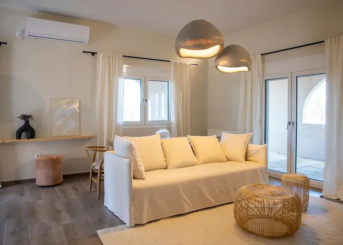 Oinopia Apartments
