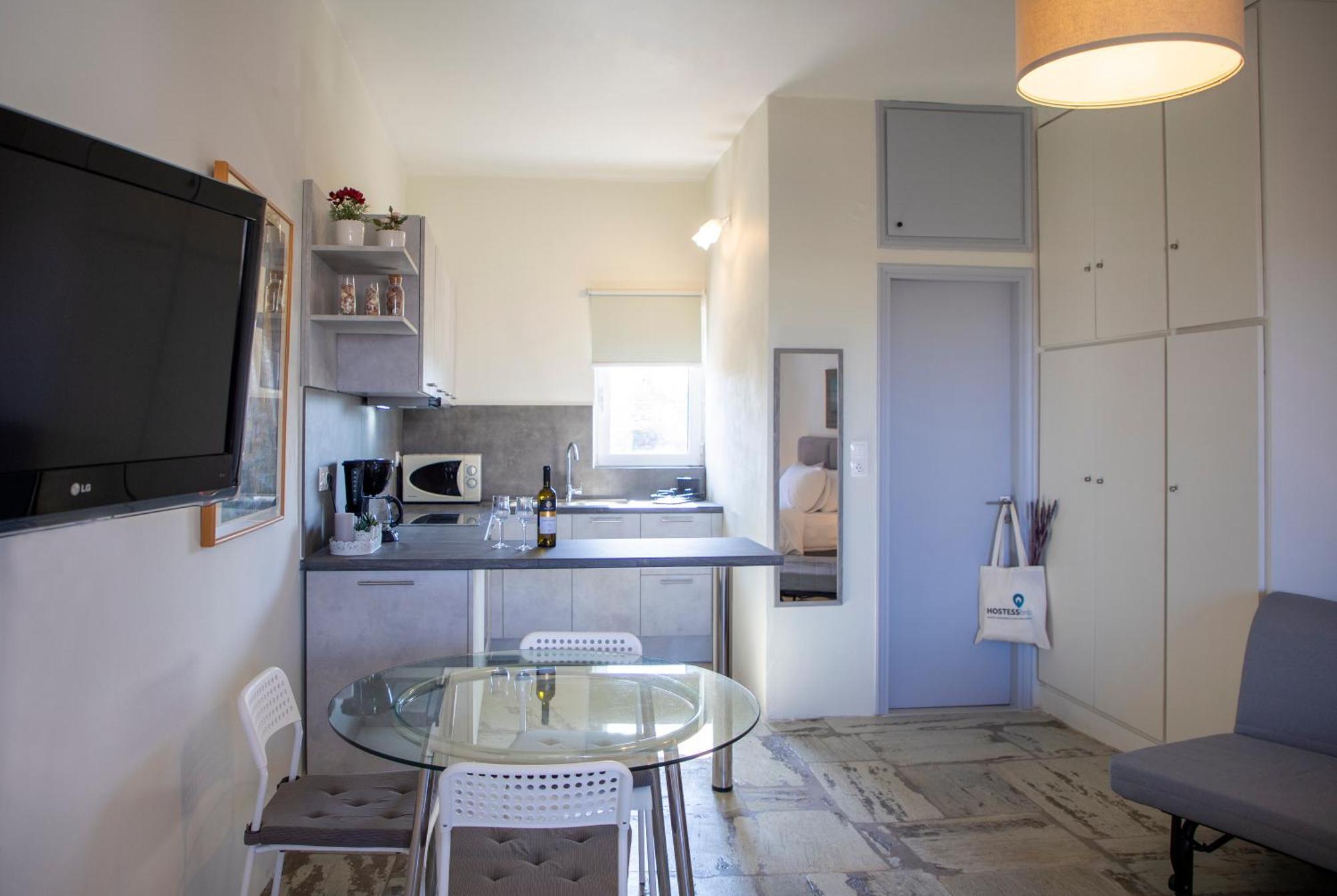 Oinopia Apartment
